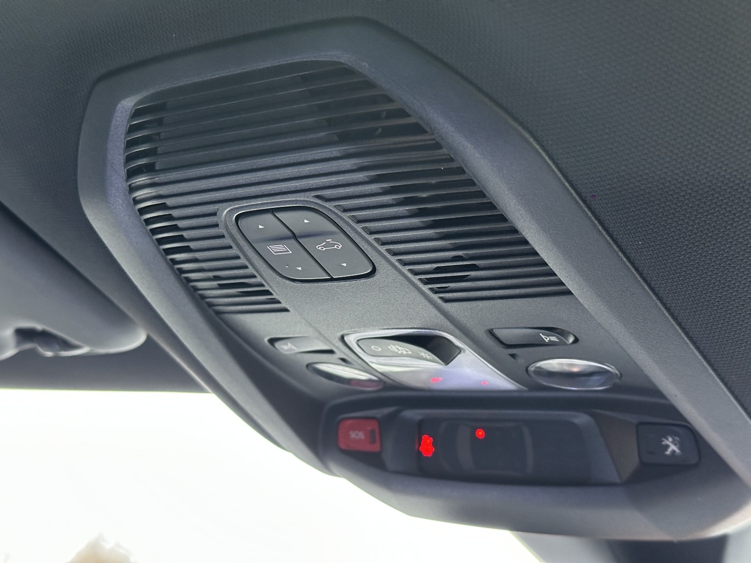 Used Peugeot 5008 2017 for sale - 77264547: Photo 49