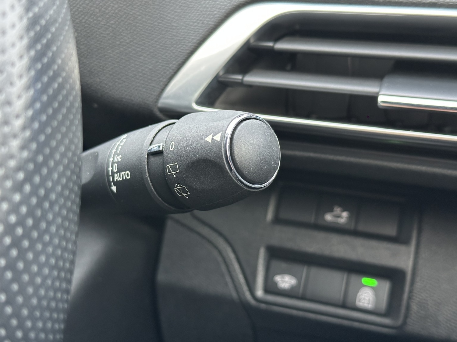 Used Peugeot 5008 2017 for sale - 77264547: Photo 51