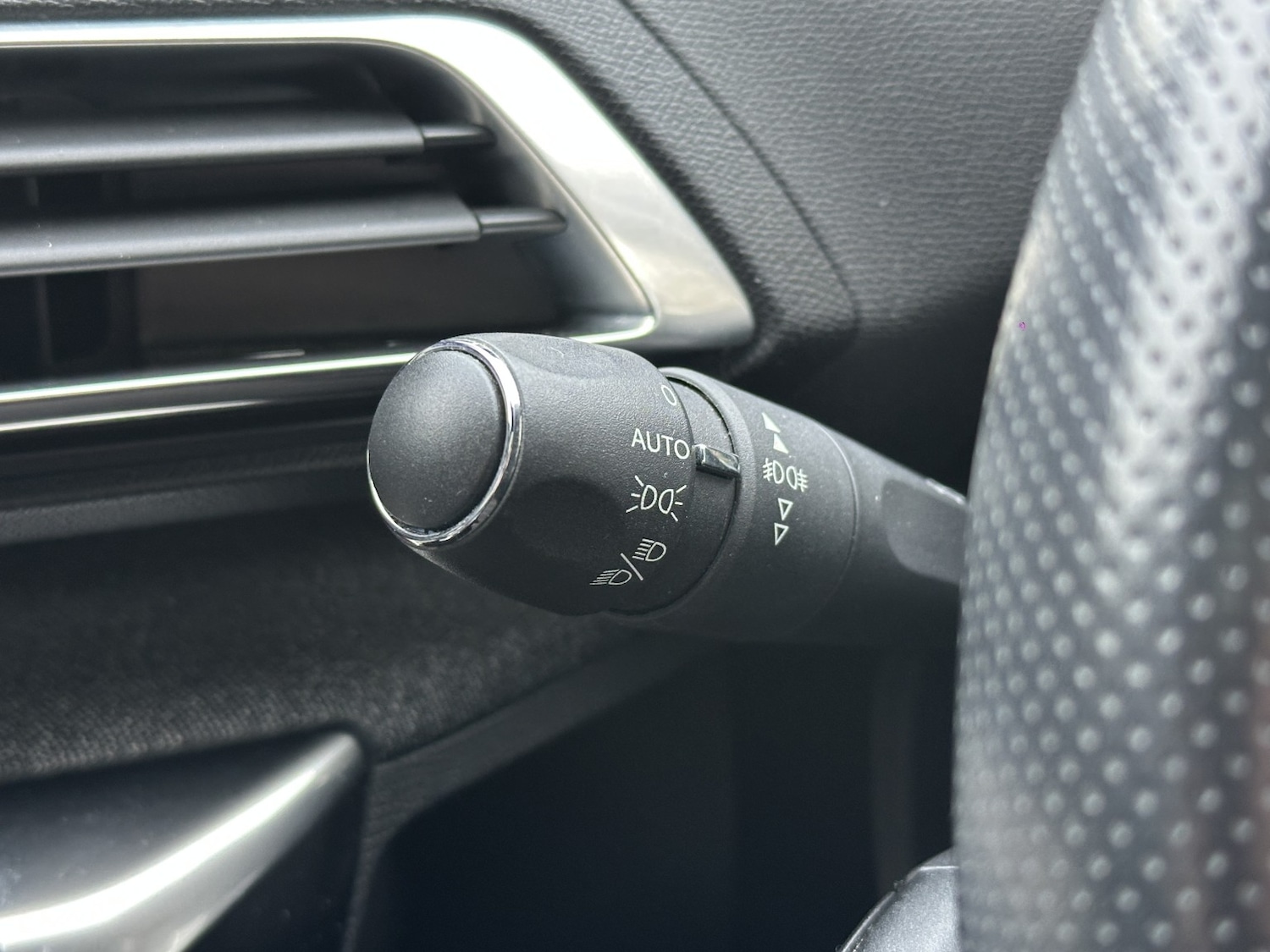 Used Peugeot 5008 2017 for sale - 77264547: Photo 52