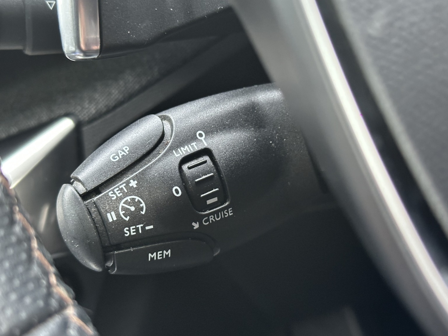 Used Peugeot 5008 2017 for sale - 77264547: Photo 53