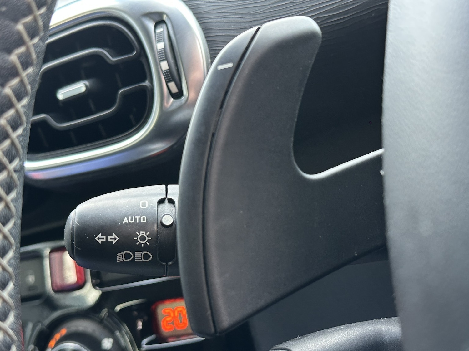 Used Citroen C3 Picasso 2014 for sale - 76945535: Photo 25