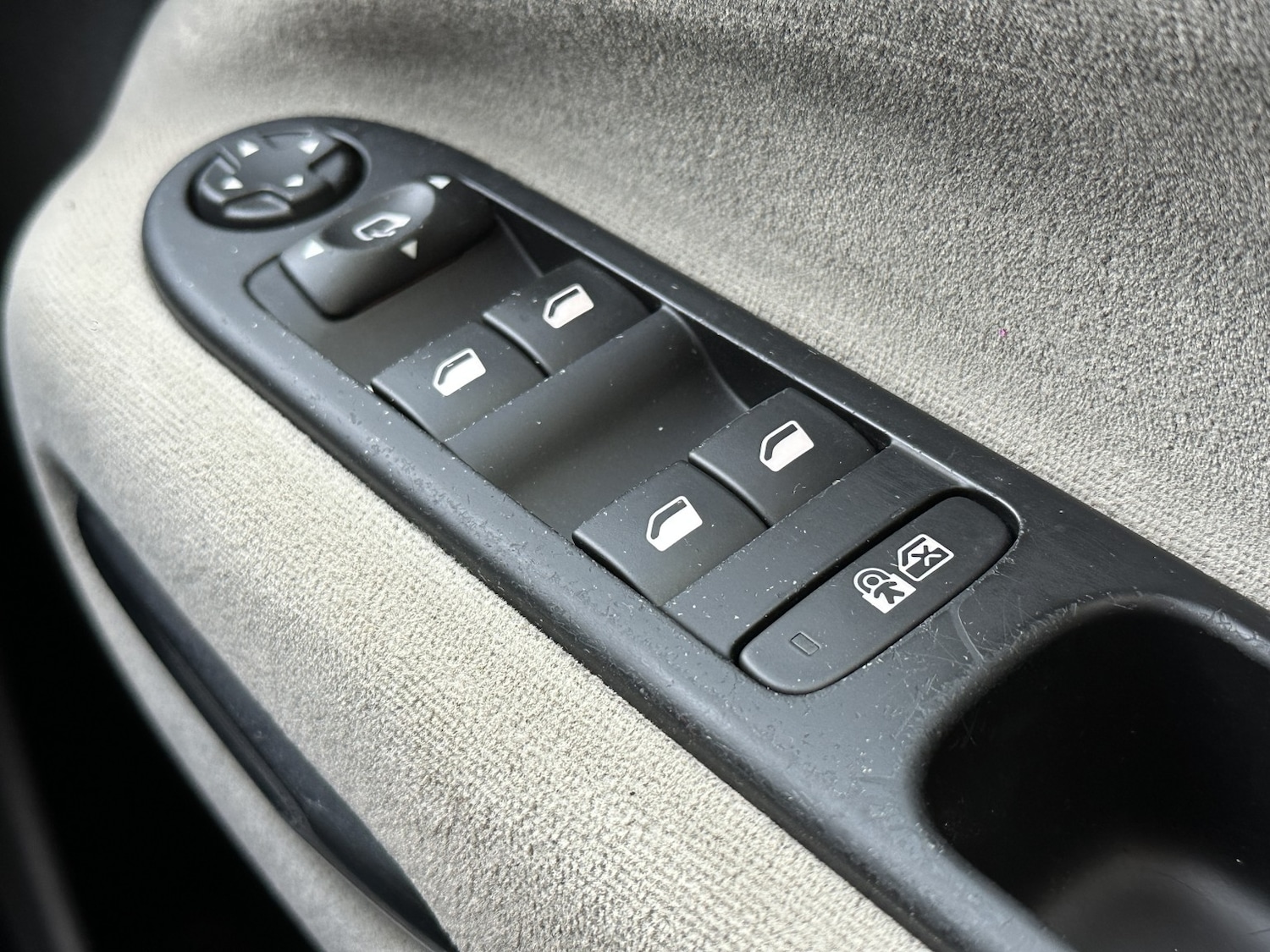 Used Citroen C3 Picasso 2014 for sale - 76945535: Photo 30