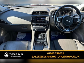 Used Jaguar F-Pace 2017 for sale - 79099046: Photo