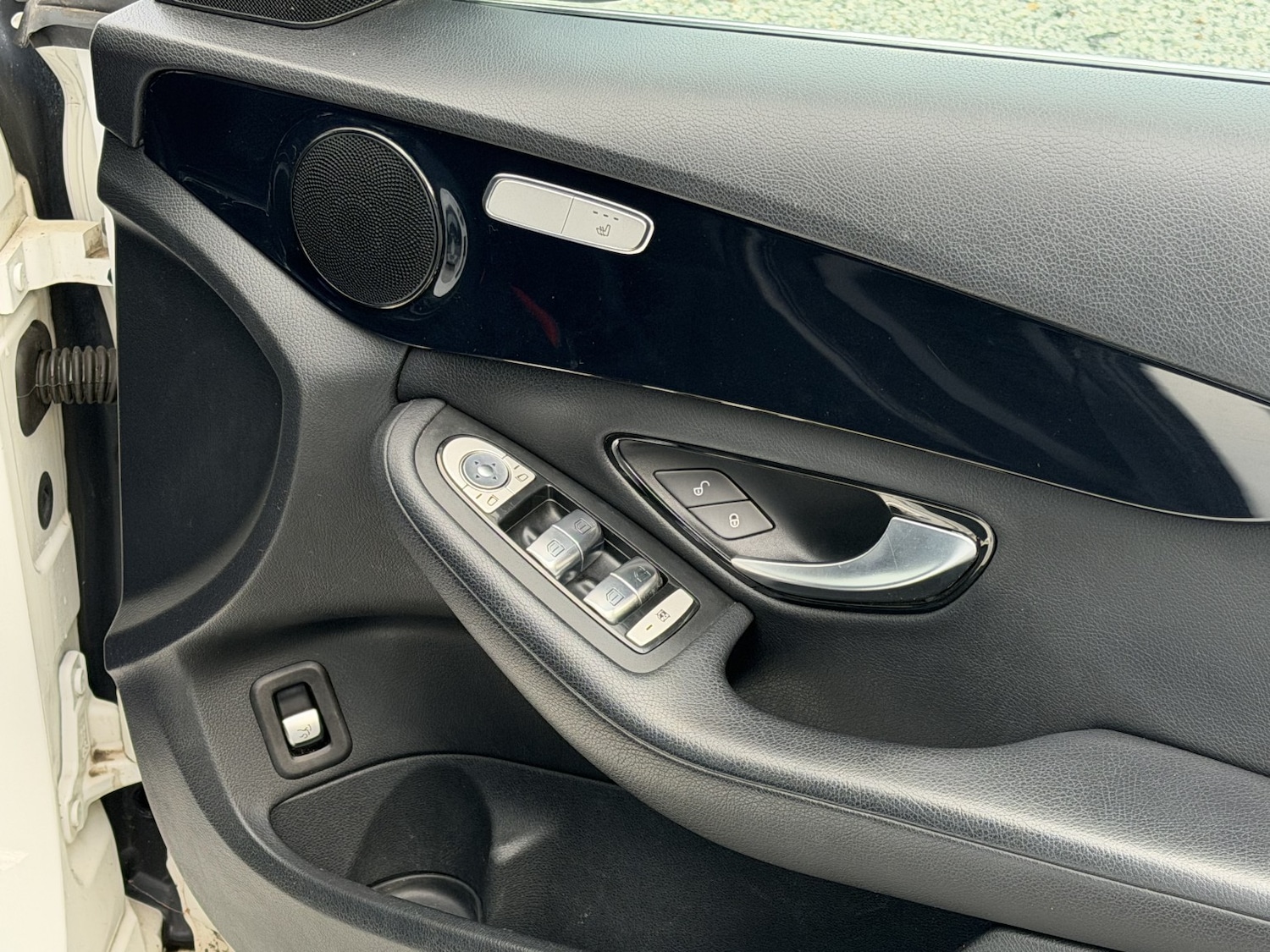 Used Mercedes-Benz C Class 2015 for sale - 76945558: Photo 23