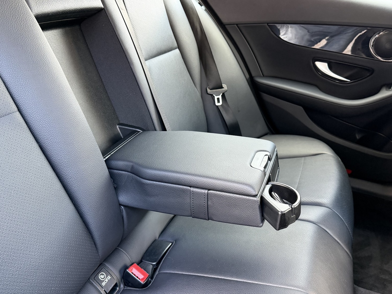 Used Mercedes-Benz C Class 2015 for sale - 76945558: Photo 38