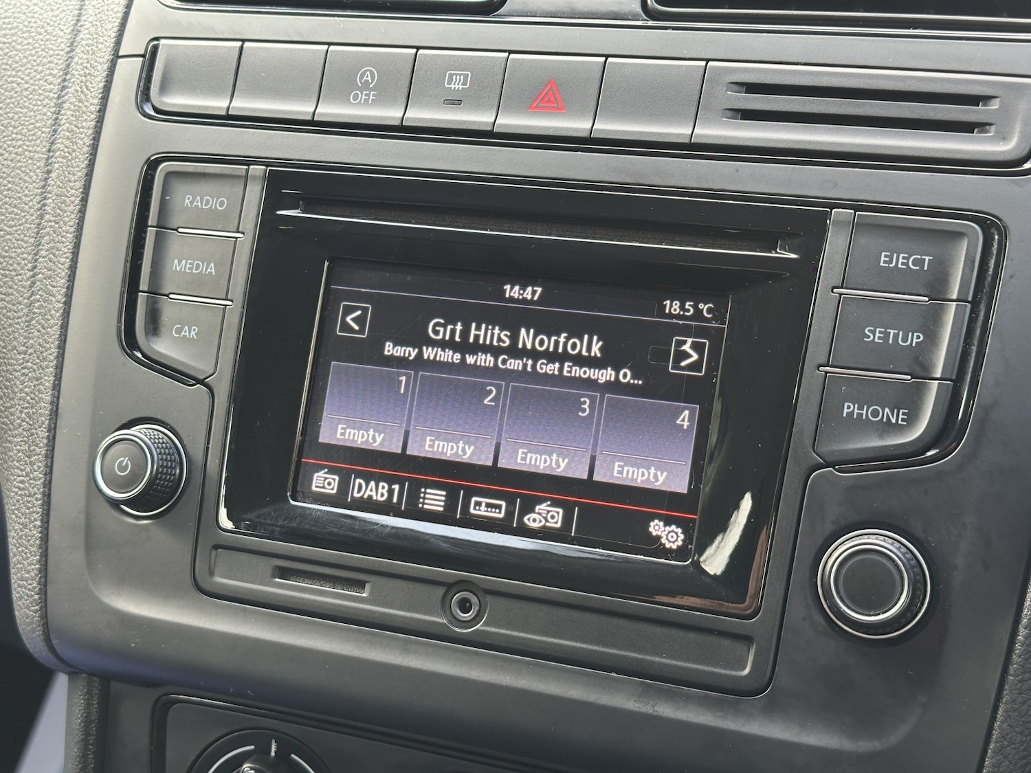 Used Volkswagen Polo 2015 for sale - 76945518: Photo 17