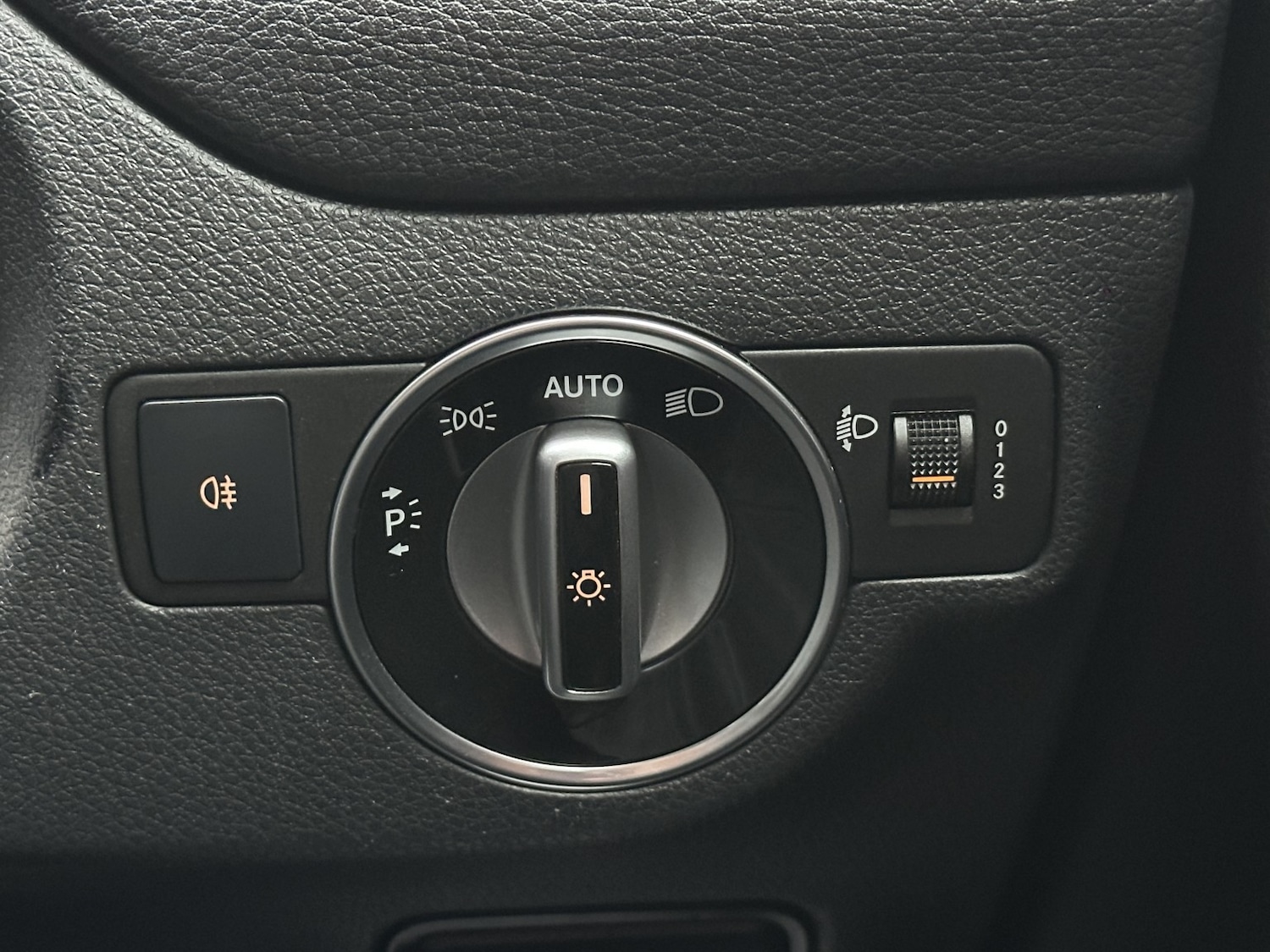 Used Mercedes-Benz GLA 2017 for sale - 76945581: Photo 23