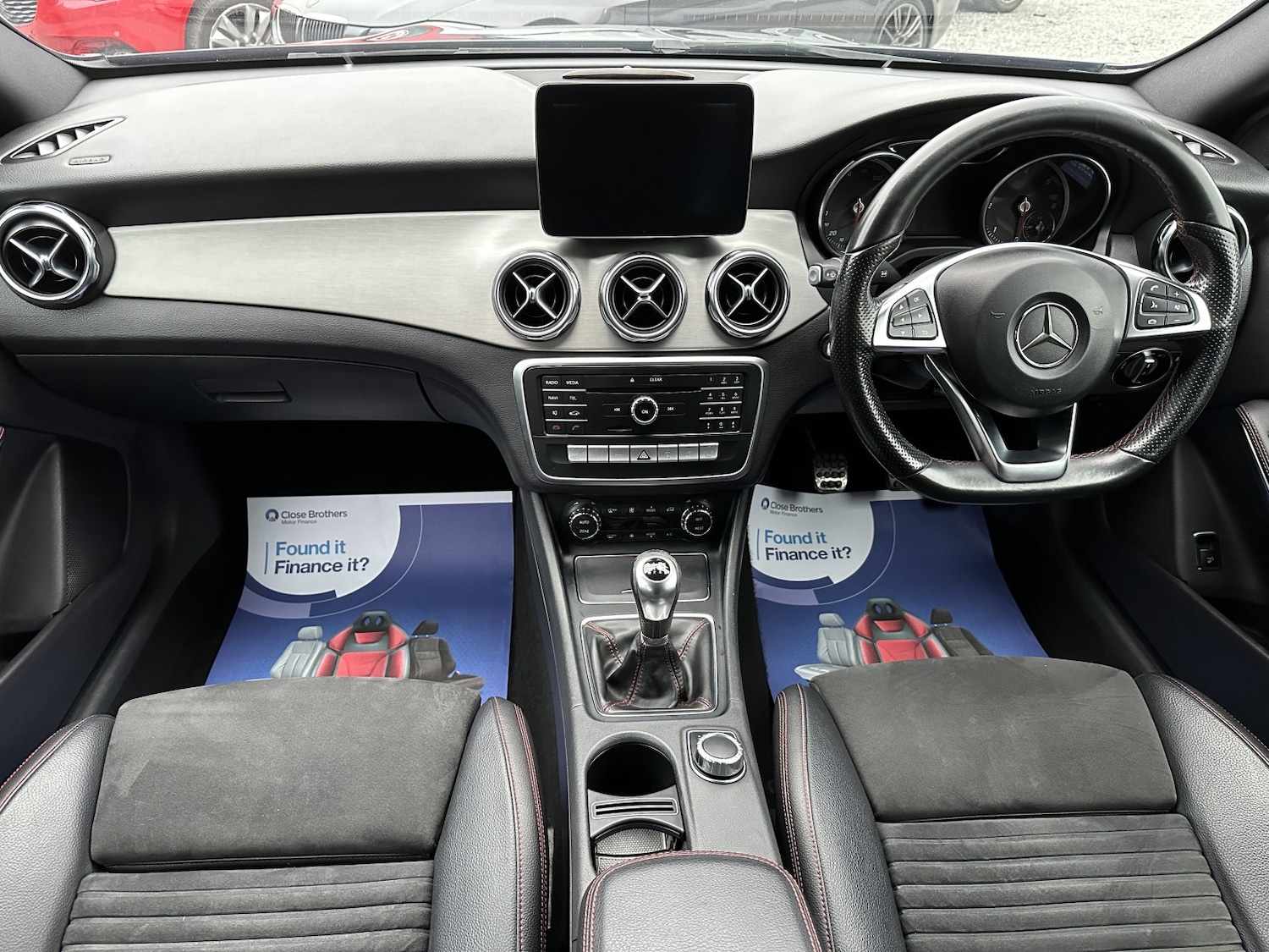 Used Mercedes-Benz GLA 2017 for sale - 76945581: Photo 4