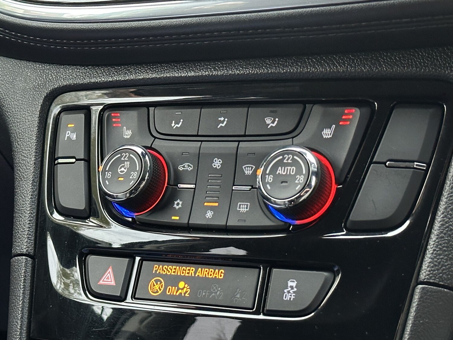 Used Vauxhall Mokka X 2016 for sale - 75975641: Photo 25