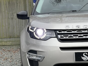 Used Land Rover Discovery Sport 2016 for sale - 77189328: Photo