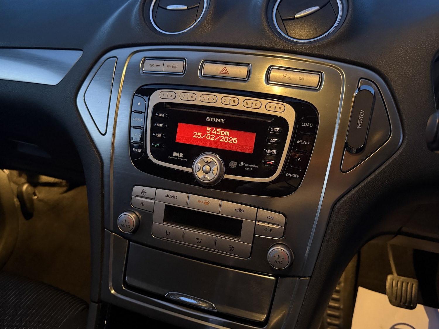 Used Ford Mondeo 2011 for sale - 77681860: Photo 40