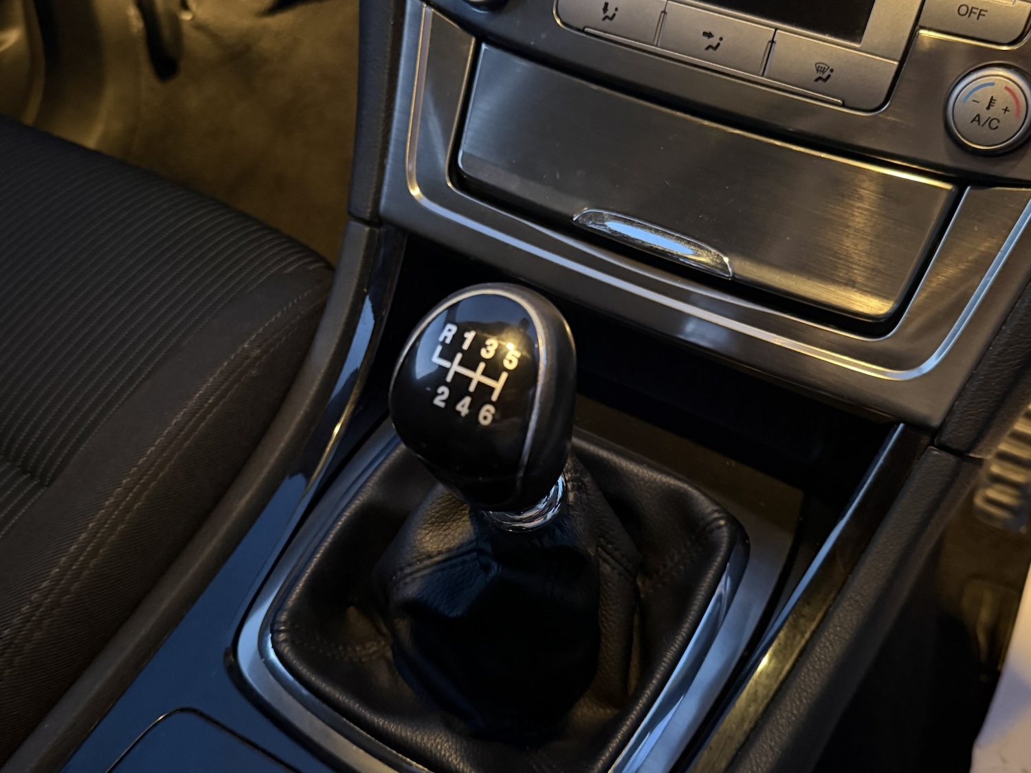 Used Ford Mondeo 2011 for sale - 77681860: Photo 41