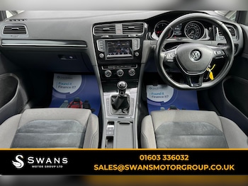 Used Volkswagen Golf 2015 for sale - 78775781: Photo