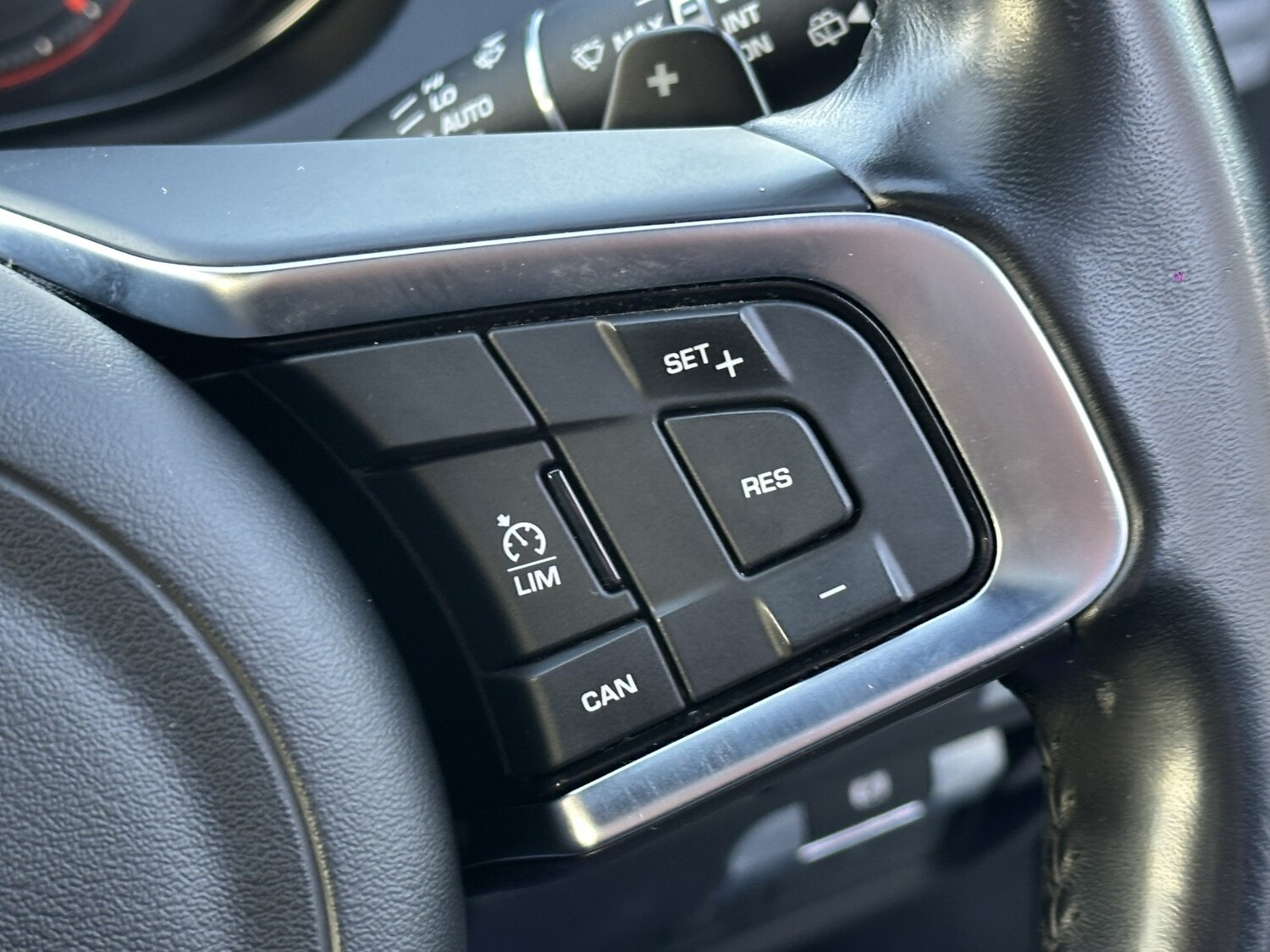 Used Jaguar E-Pace 2019 for sale - 77584620: Photo 62