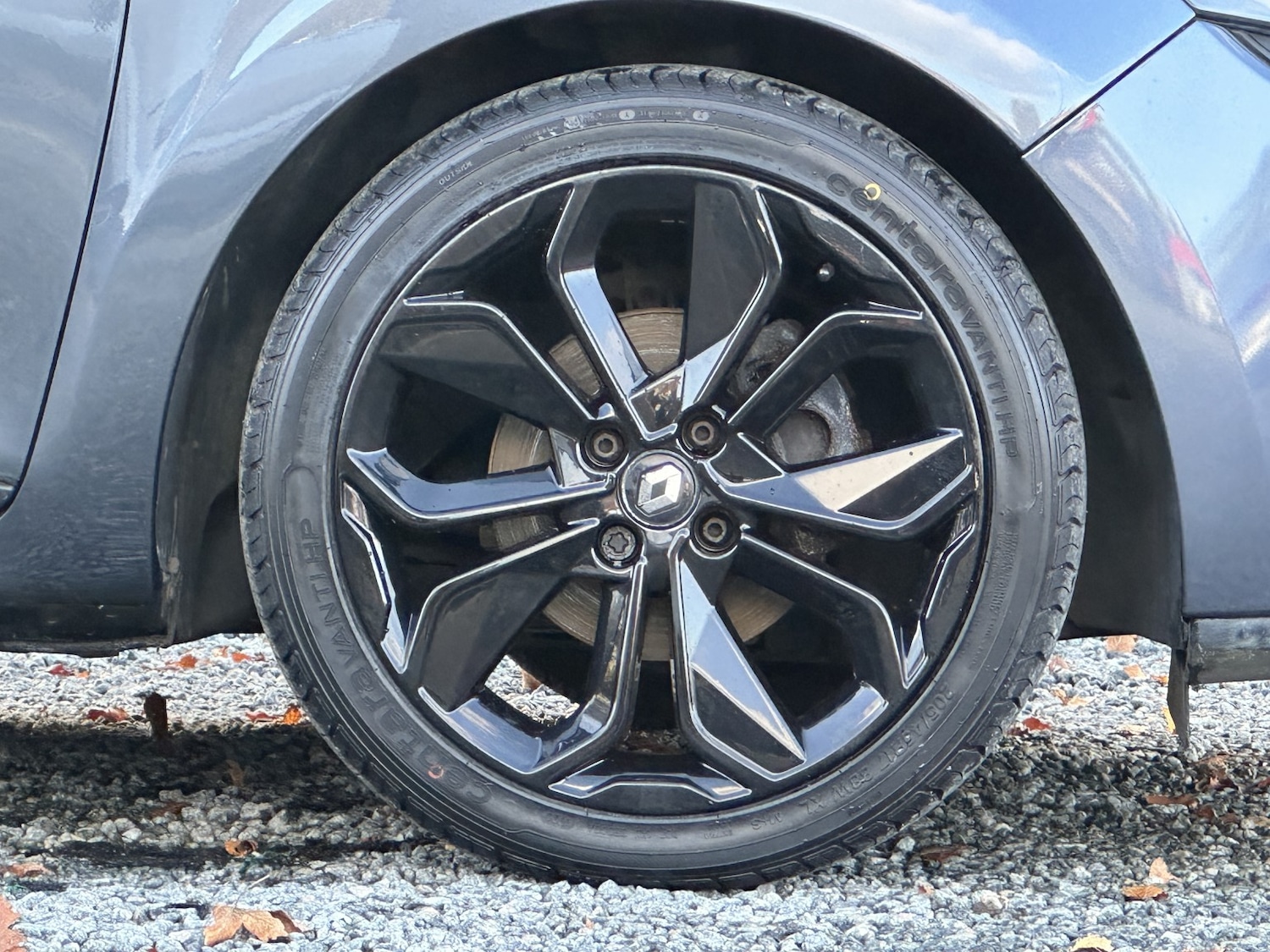 Used Renault Clio 2018 for sale - 76945584: Photo 32