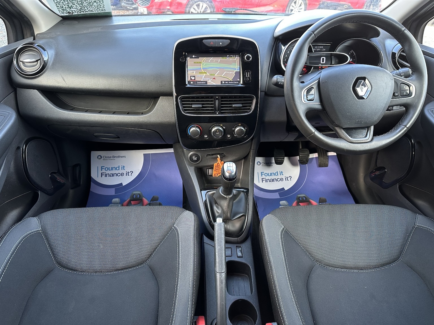 Used Renault Clio 2018 for sale - 76945584: Photo 4