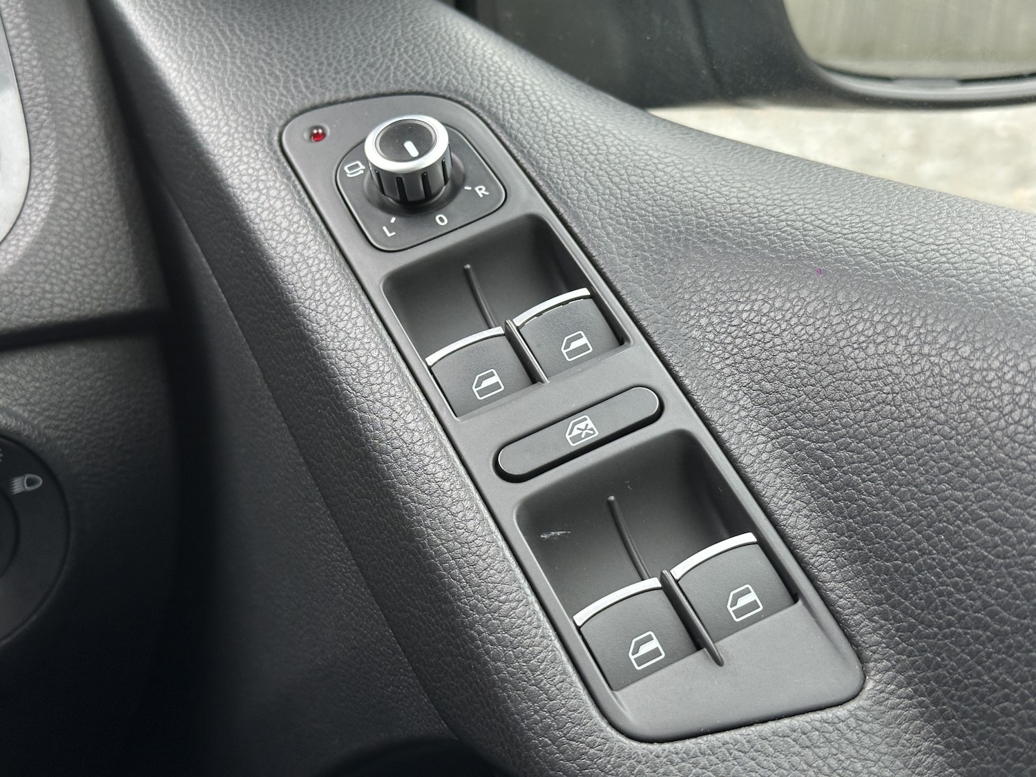 Used Volkswagen Tiguan 2014 for sale - 77162210: Photo 27