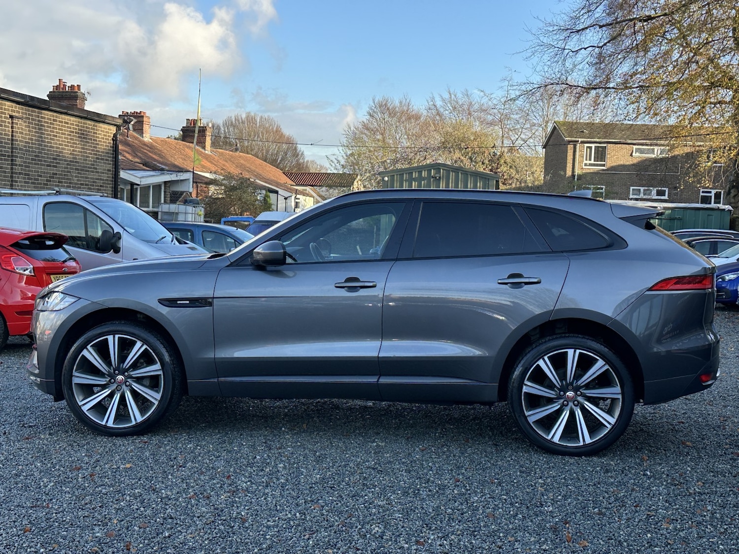 Used Jaguar F-Pace 2016 for sale - 76945551: Photo 14