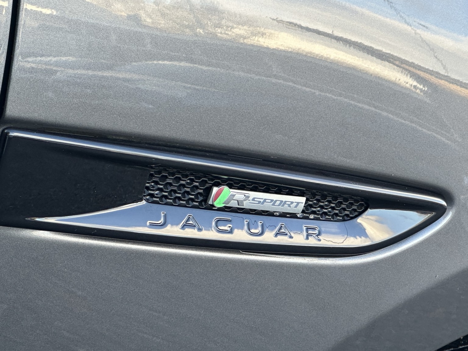 Used Jaguar F-Pace 2016 for sale - 76945551: Photo 15