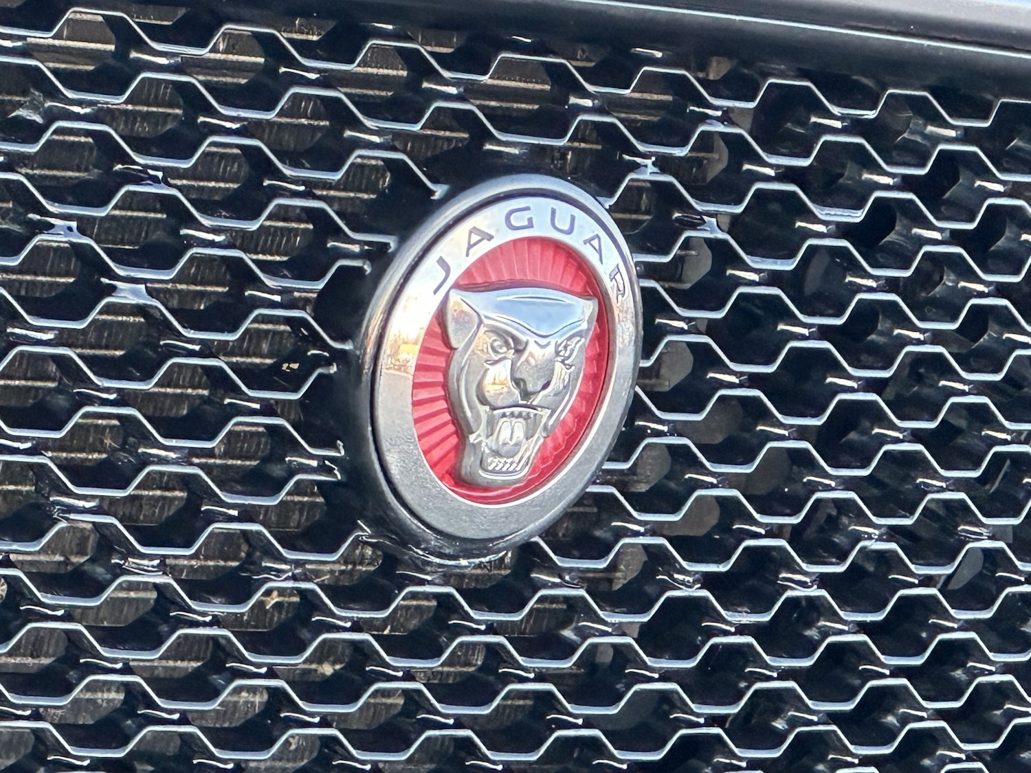 Used Jaguar F-Pace 2016 for sale - 76945551: Photo 20