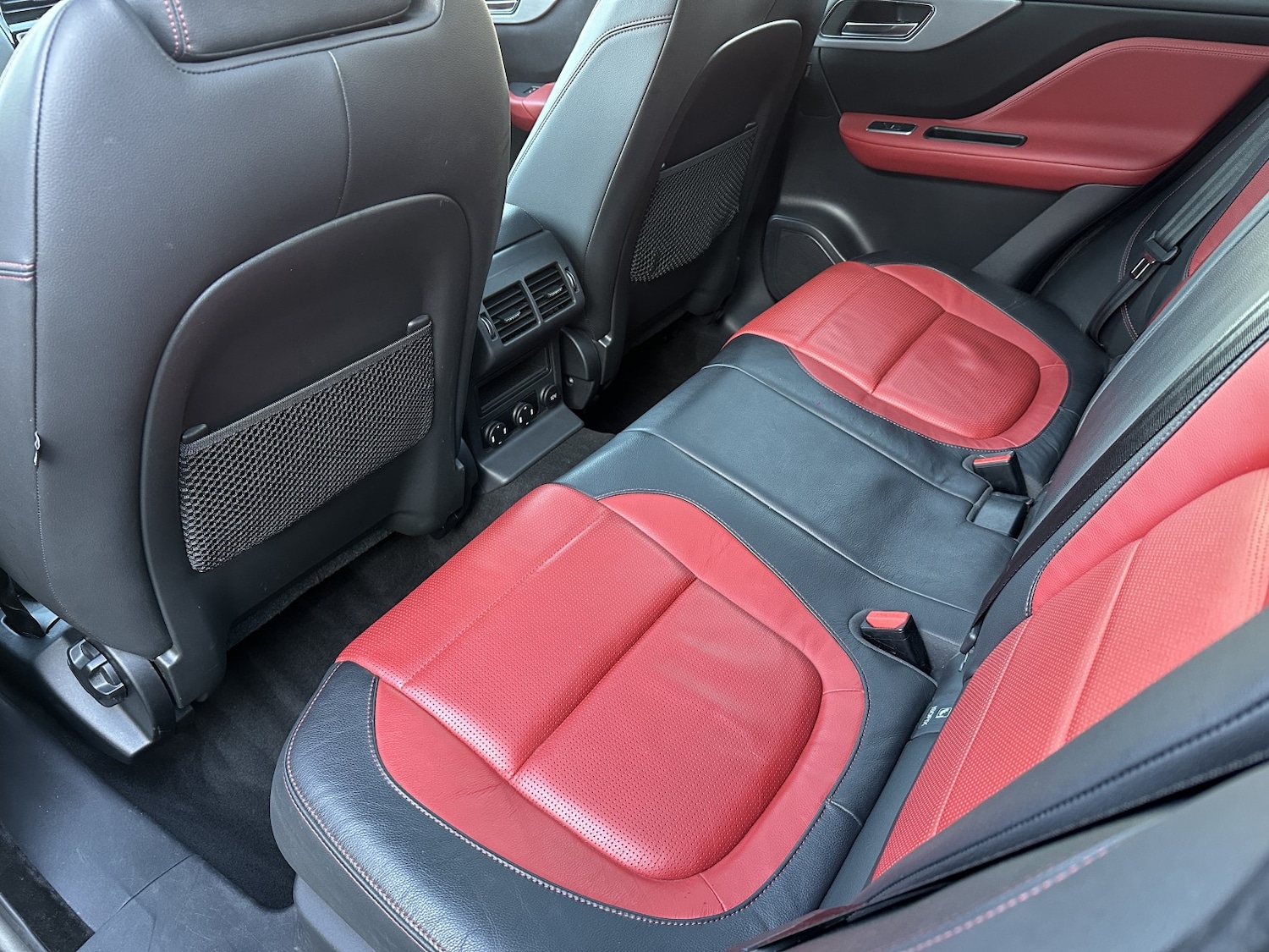 Used Jaguar F-Pace 2016 for sale - 76945551: Photo 25