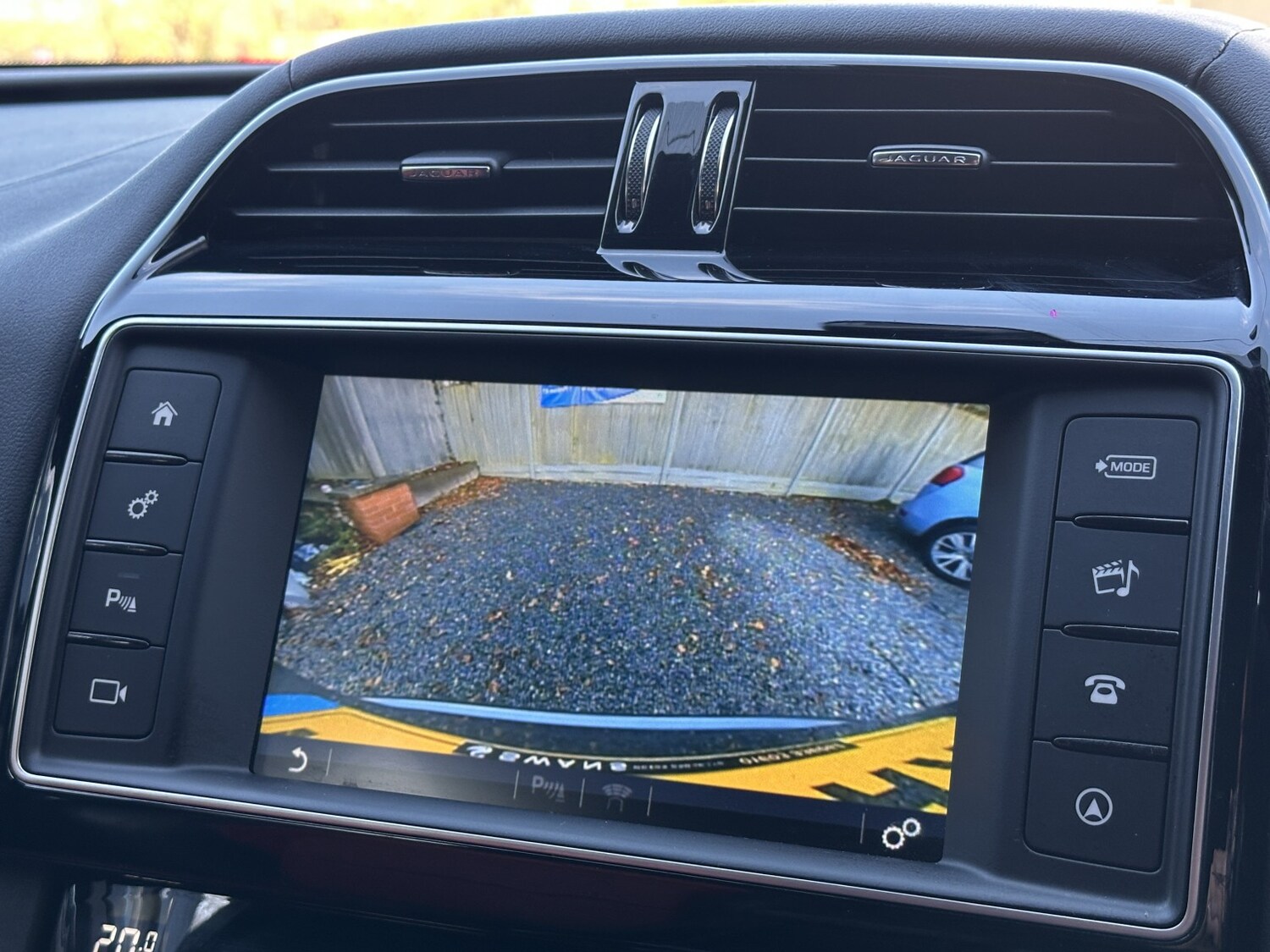 Used Jaguar F-Pace 2016 for sale - 76945551: Photo 32