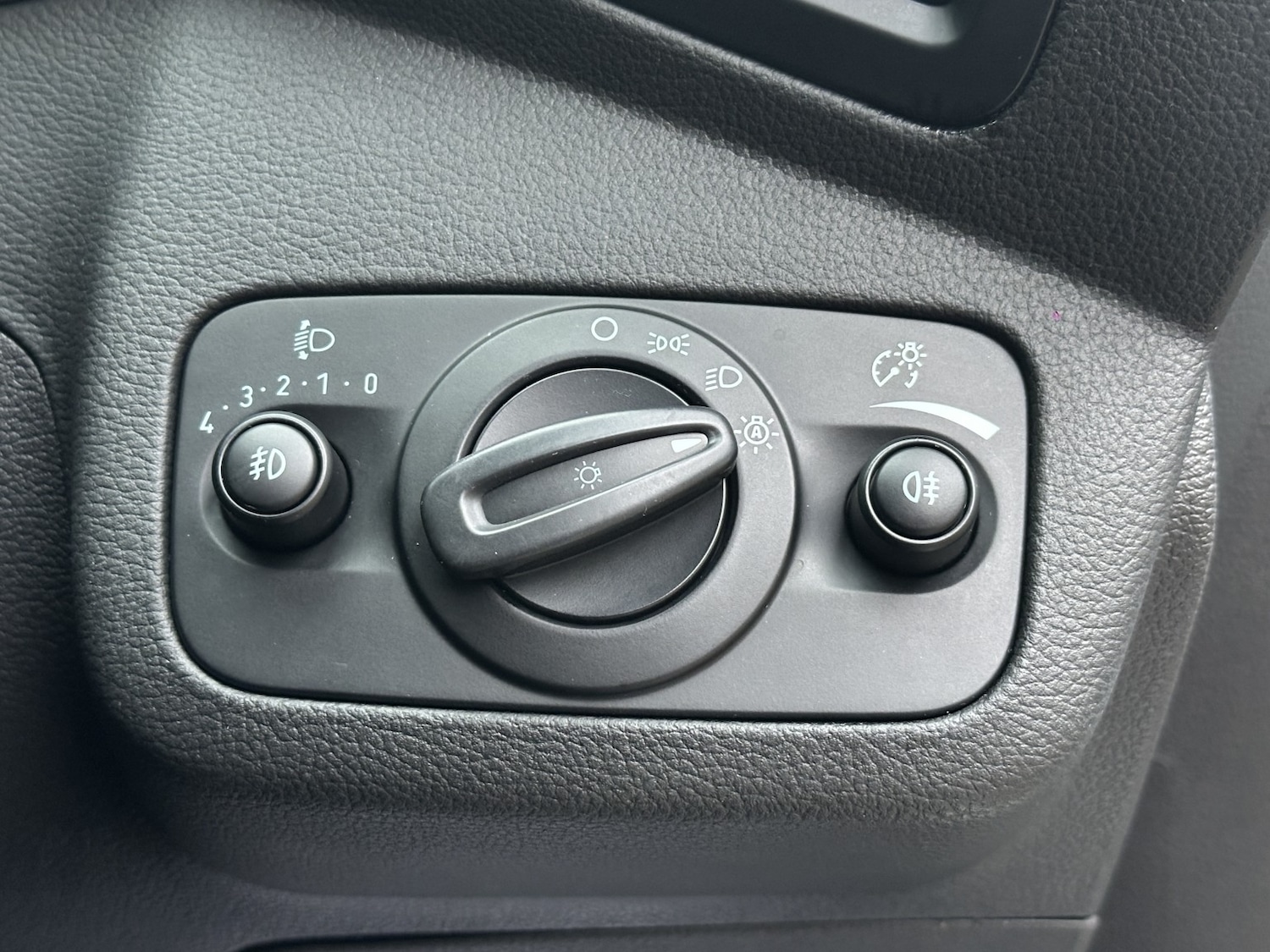 Used Ford Kuga 2018 for sale - 76536772: Photo 30