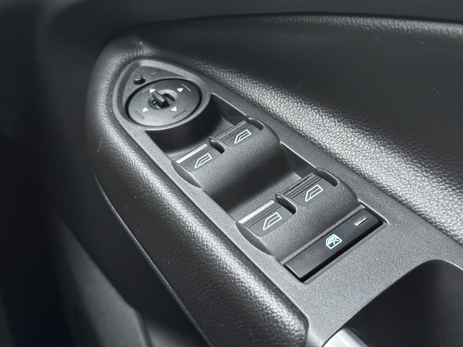 Used Ford Kuga 2018 for sale - 76536772: Photo 31