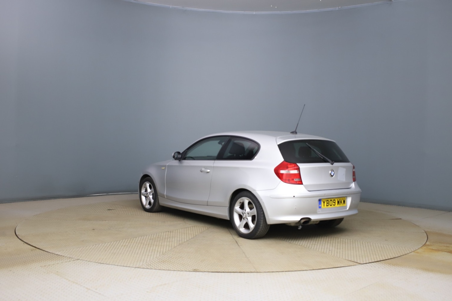 Used BMW 1 Series 2009 for sale - 78045665: Photo 5