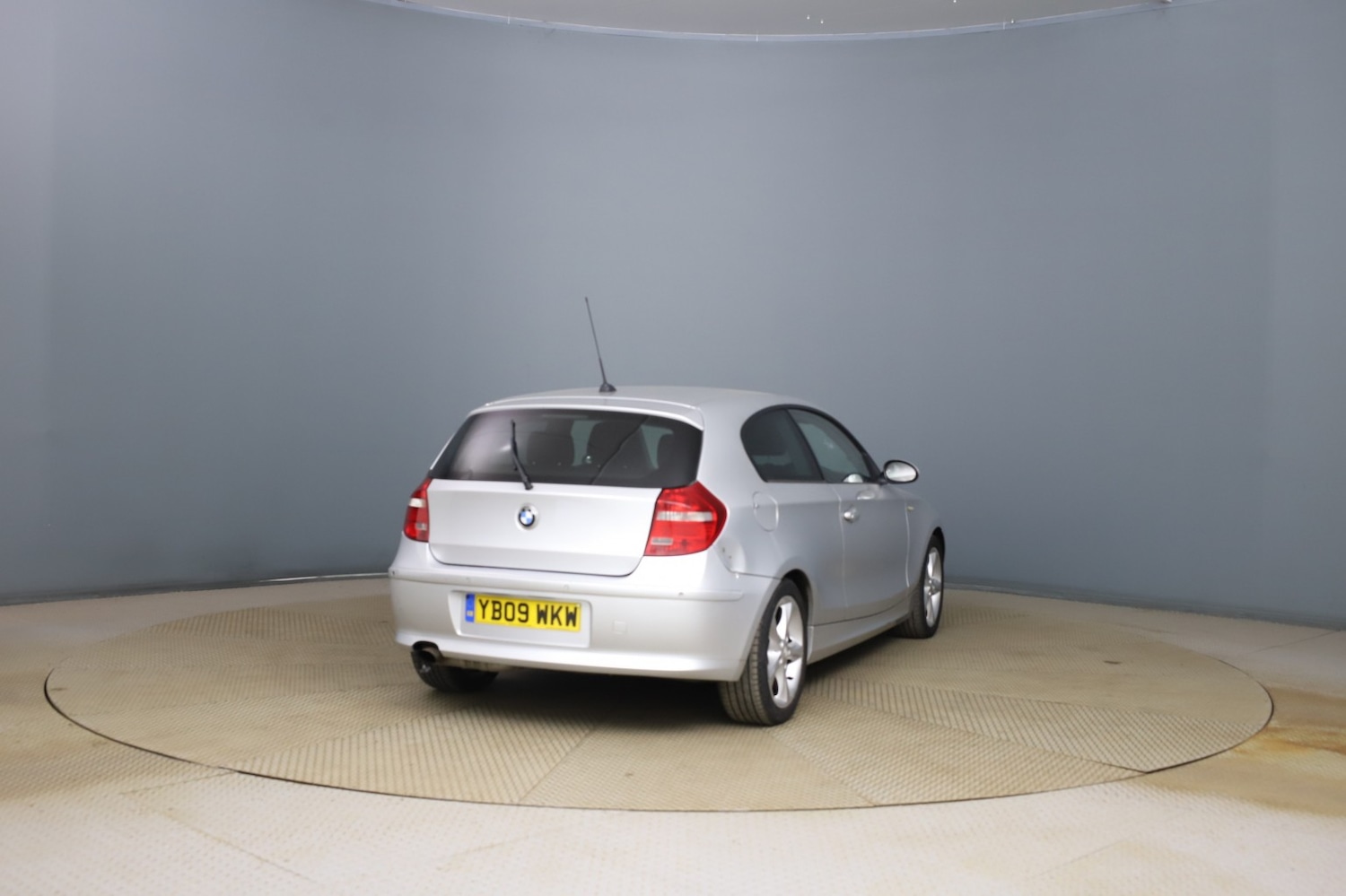 Used BMW 1 Series 2009 for sale - 78045665: Photo 6