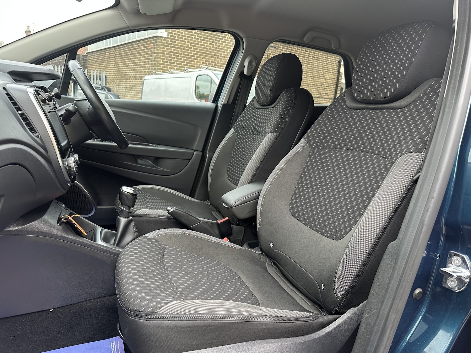 Used Renault Captur 2018 for sale - 77162211: Photo 19