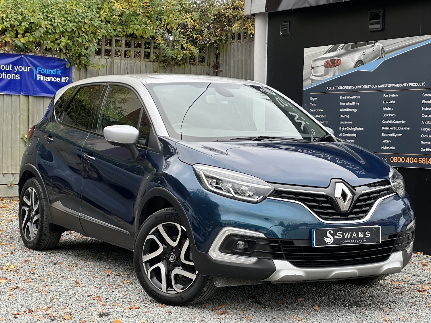 Used Renault Captur 2018 for sale - 77162211: Photo 2
