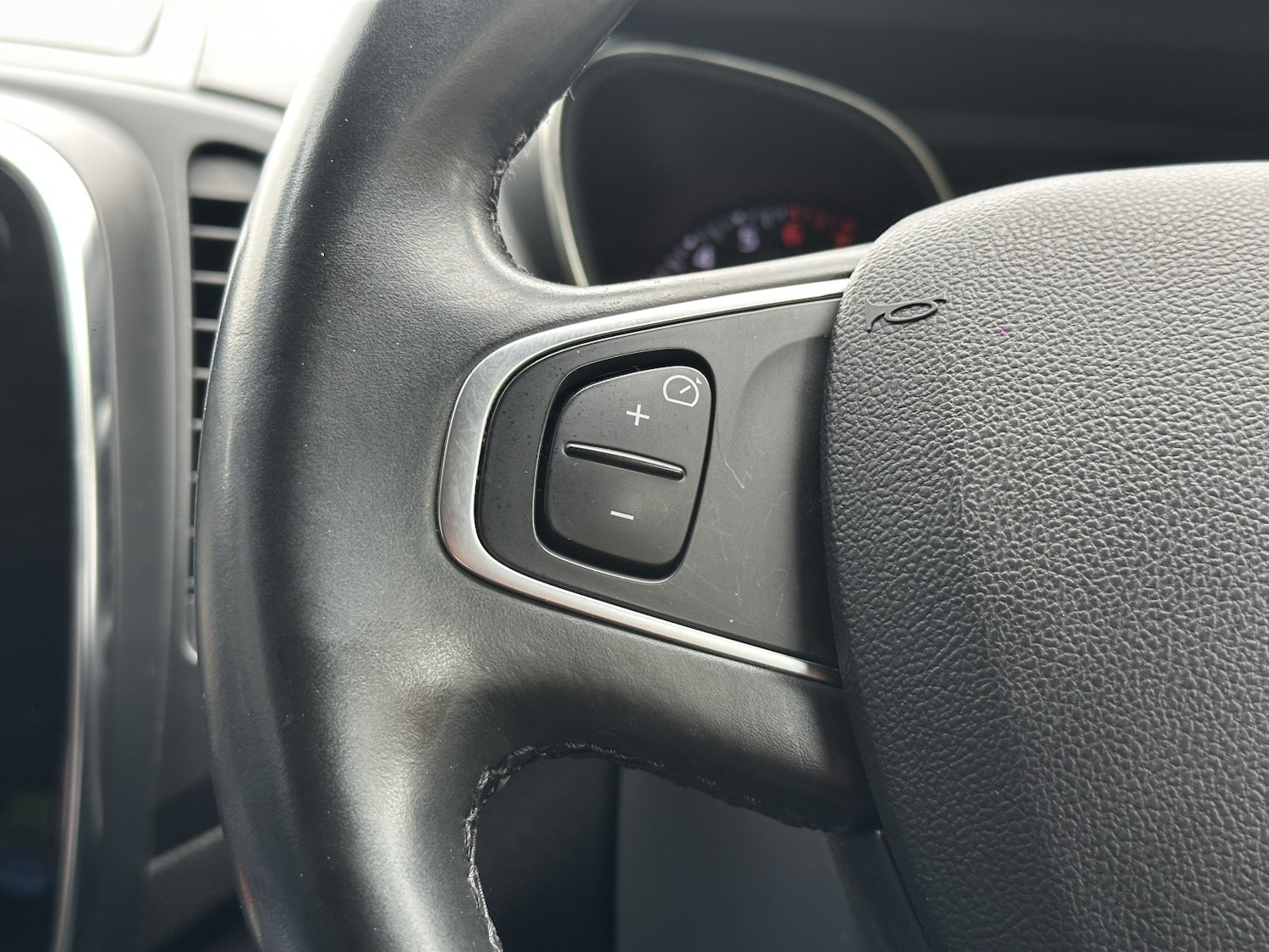 Used Renault Captur 2018 for sale - 77162211: Photo 23