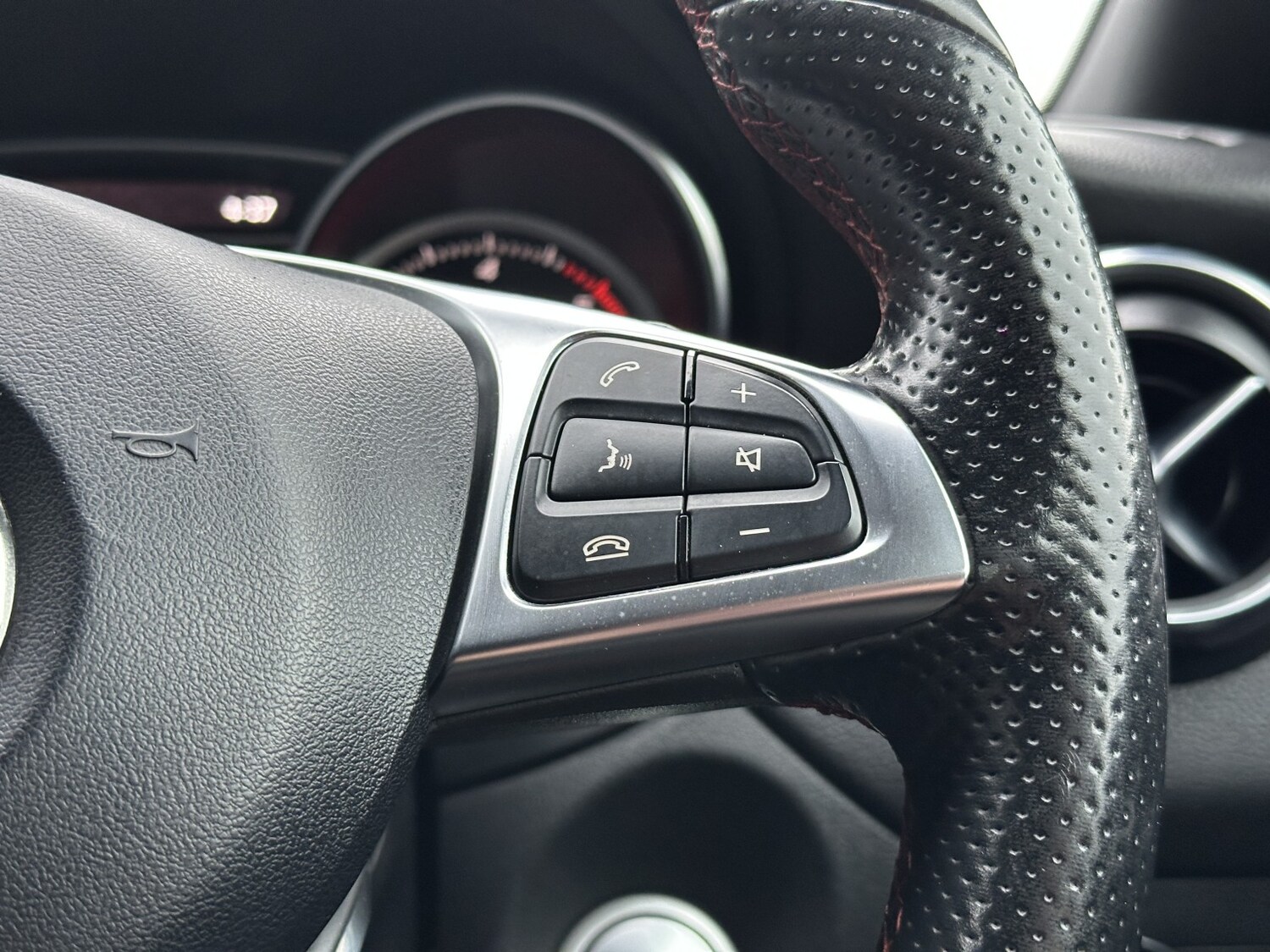 Used Mercedes-Benz GLA 2017 for sale - 76149236: Photo 19