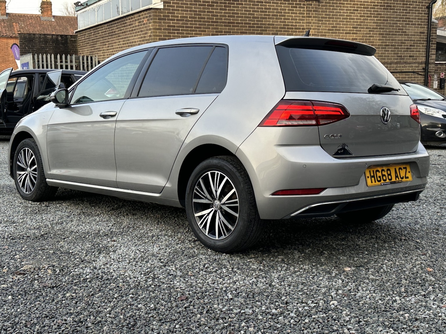Used Volkswagen Golf 2019 for sale - 77148190: Photo 24