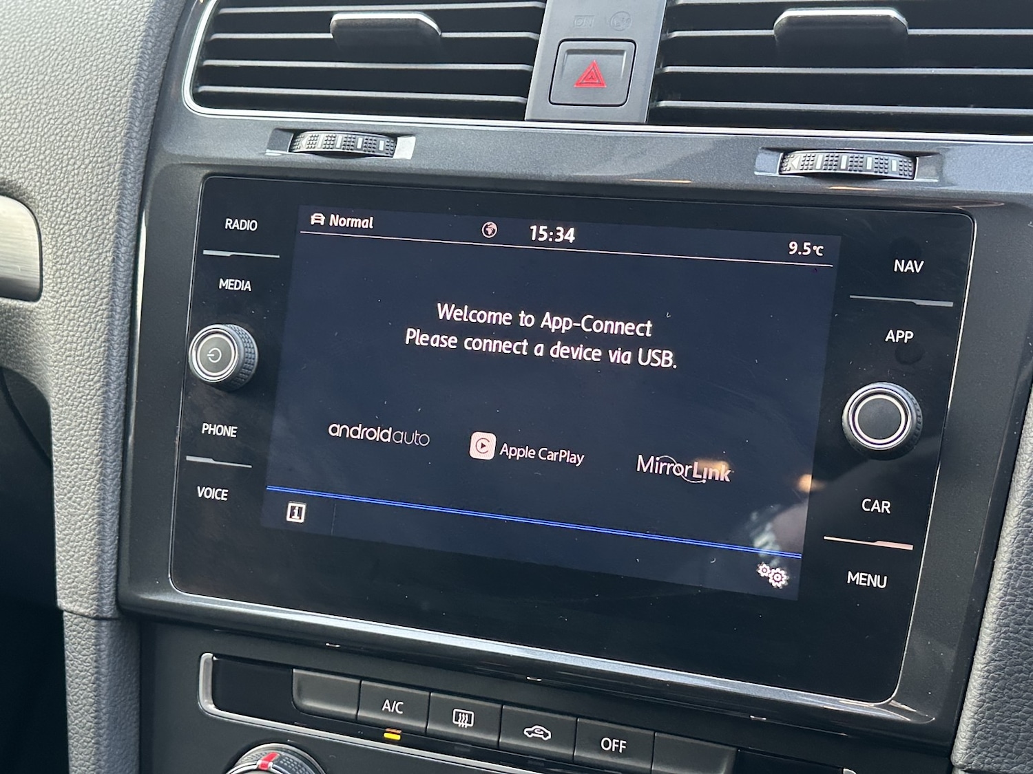 Used Volkswagen Golf 2019 for sale - 77148190: Photo 43