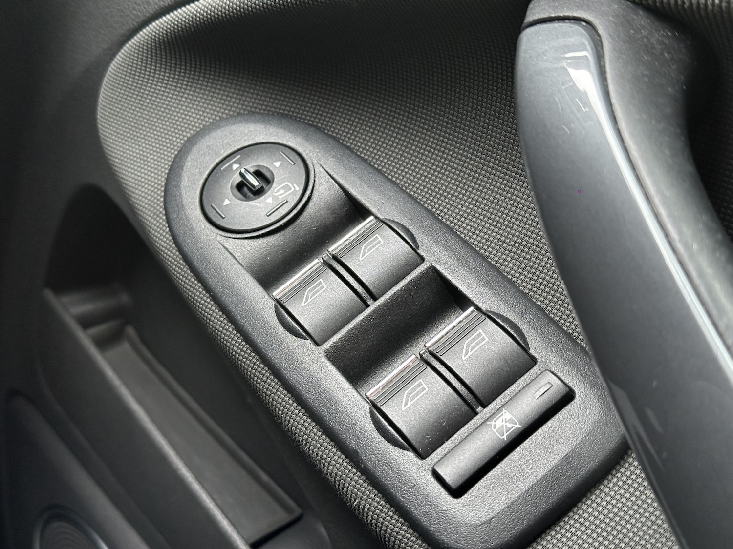 Used Ford Kuga 2012 for sale - 77162221: Photo 29