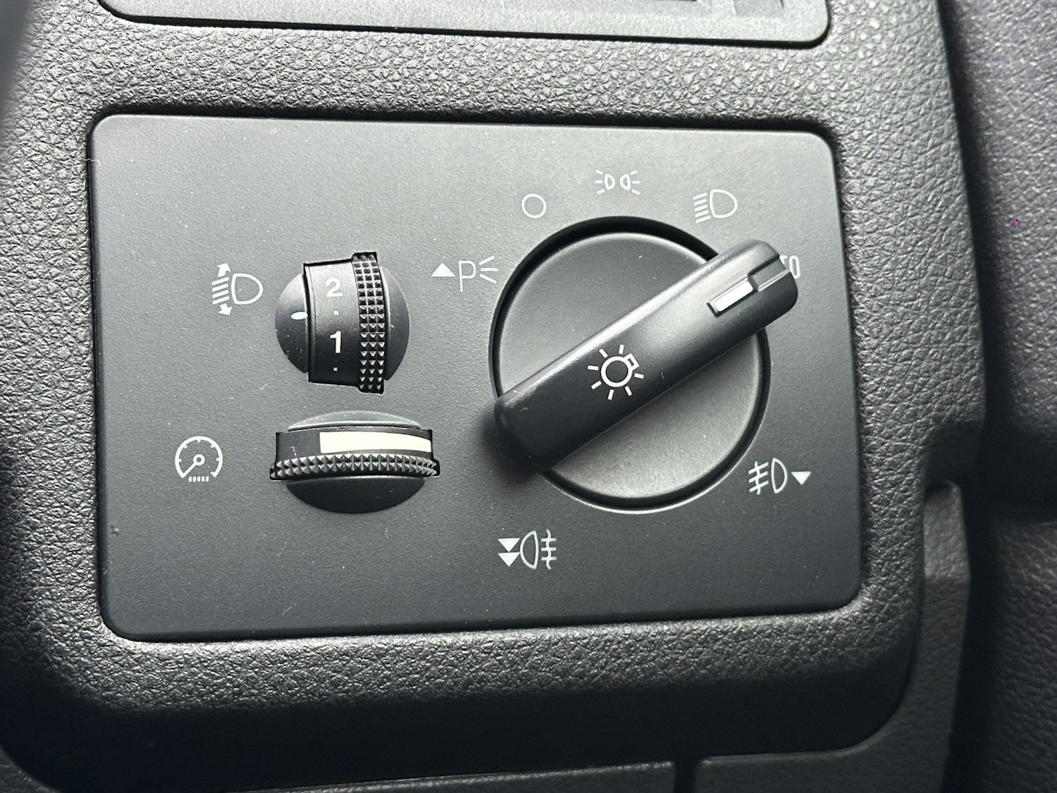 Used Ford Kuga 2012 for sale - 77162221: Photo 30