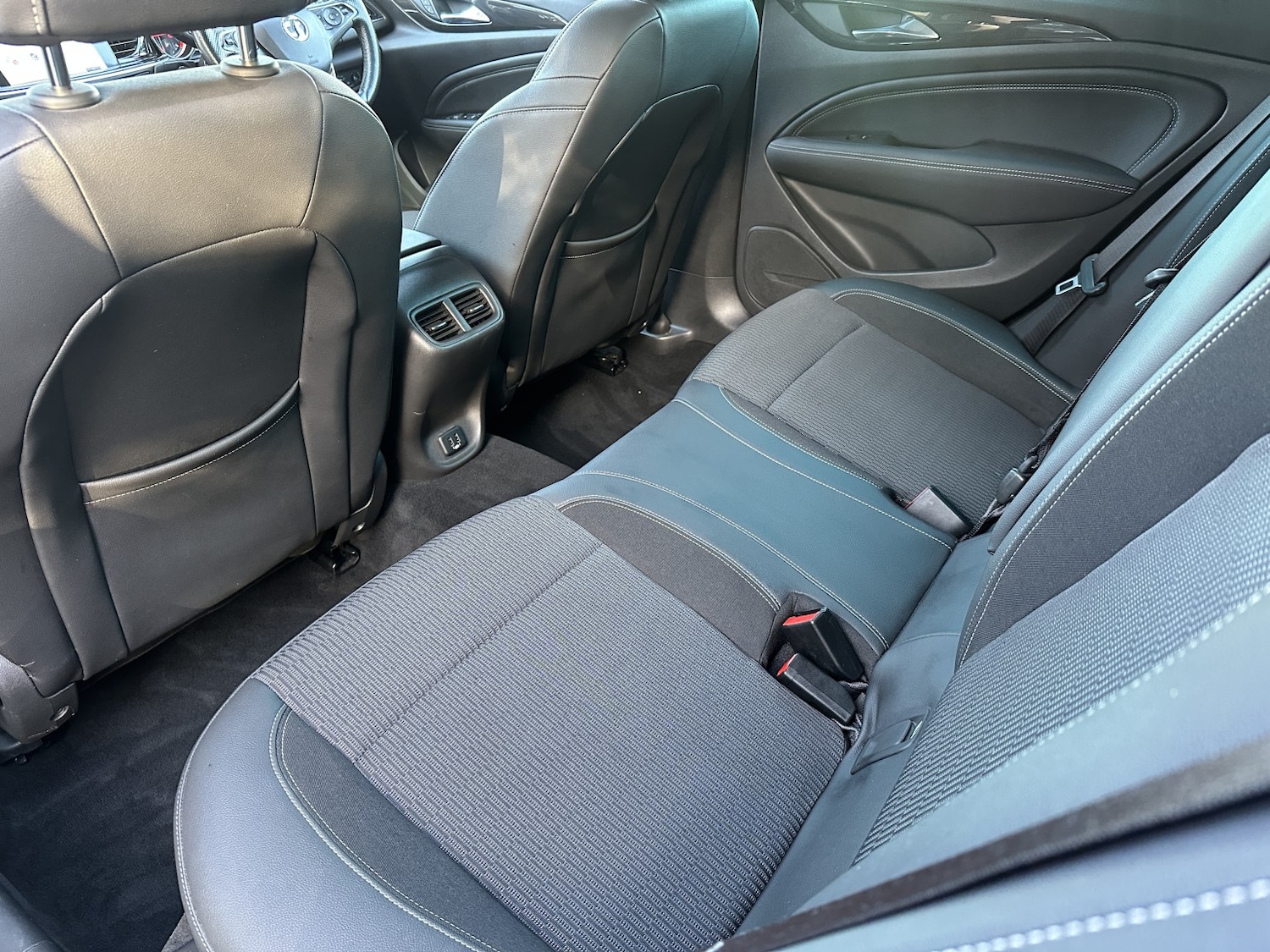 Used Vauxhall Insignia 2017 for sale - 77162236: Photo 22