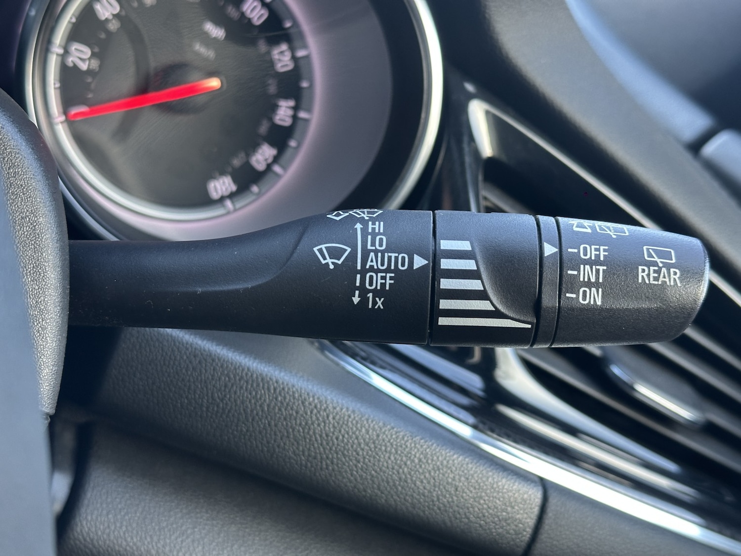 Used Vauxhall Insignia 2017 for sale - 77162236: Photo 34