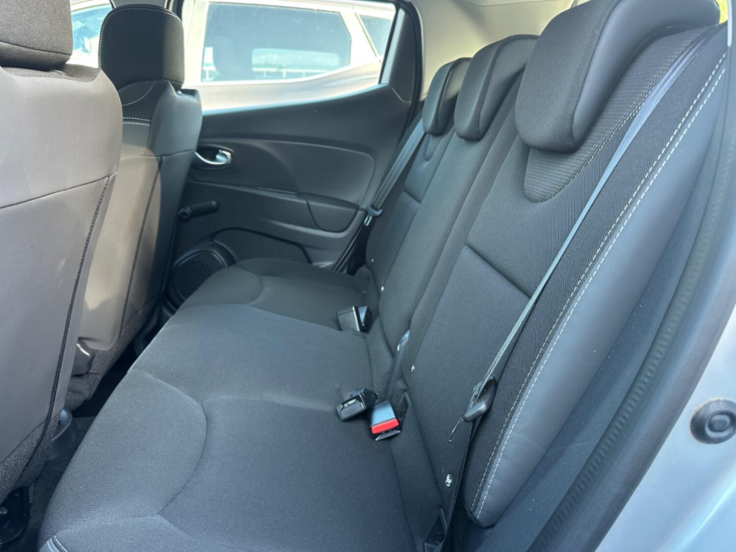 Used Renault Clio 2023 for sale - 76945512: Photo 16