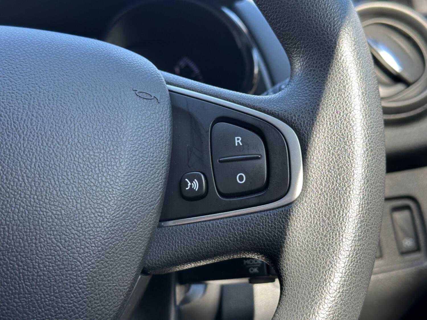 Used Renault Clio 2023 for sale - 76945512: Photo 19