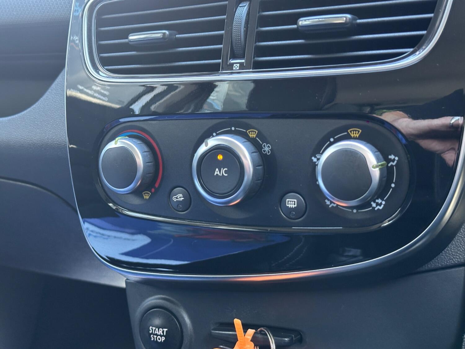 Used Renault Clio 2023 for sale - 76945512: Photo 20