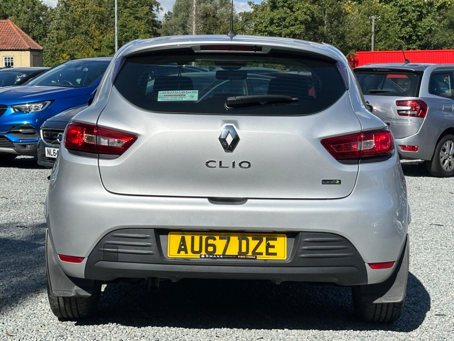 Used Renault Clio 2023 for sale - 76945512: Photo 6