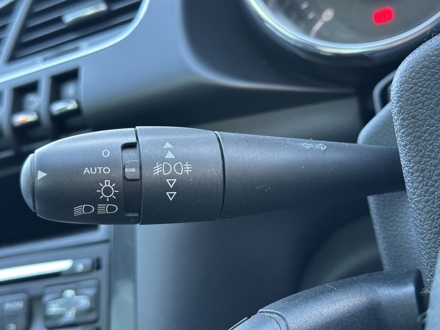 Used Peugeot 3008 2015 for sale - 77162160: Photo 32