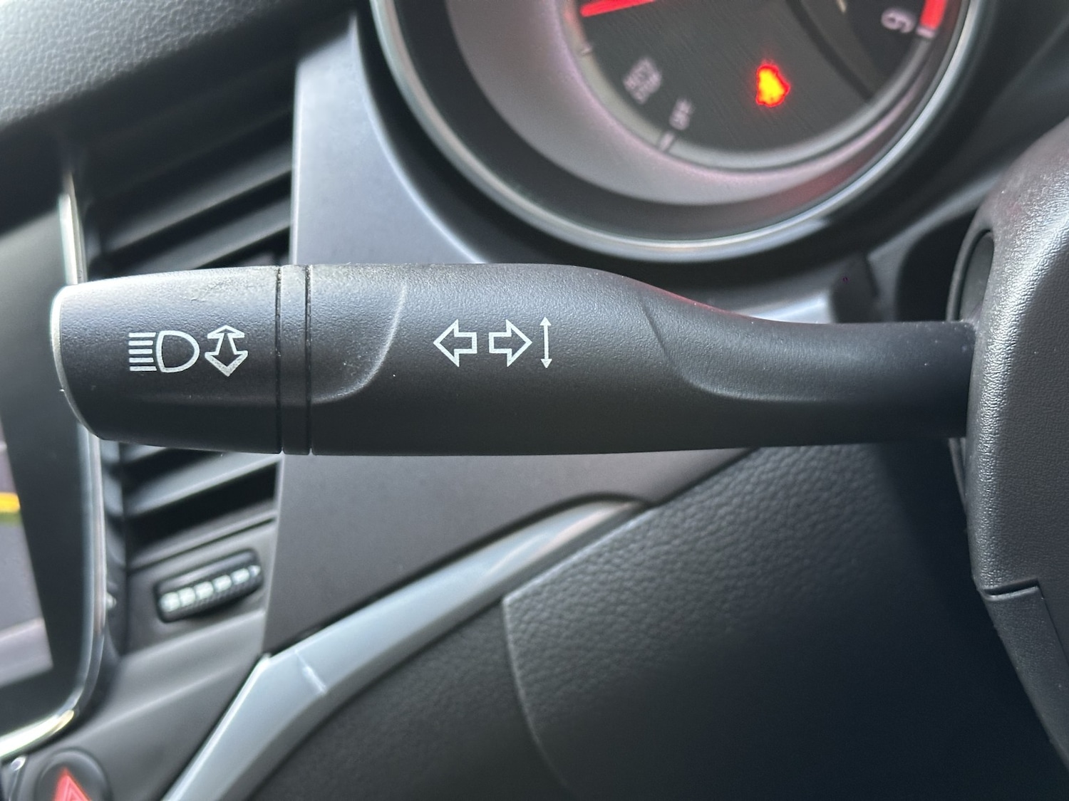 Used Vauxhall Astra 2016 for sale - 76945515: Photo 30