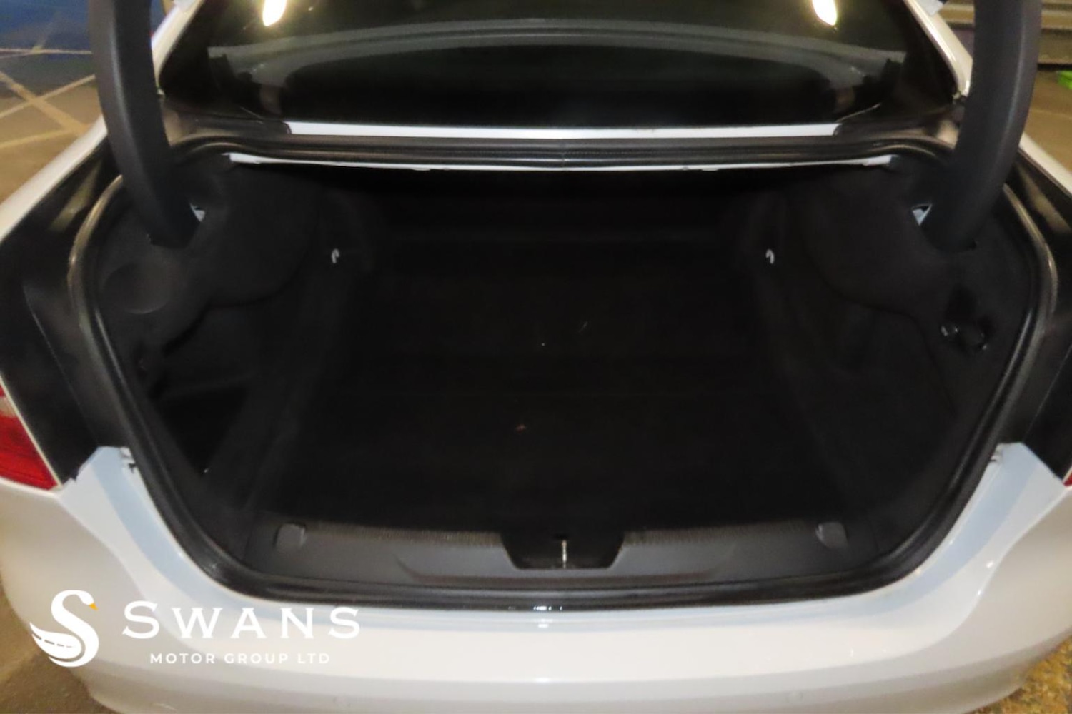 Used Jaguar XE 2015 for sale - 77774709: Photo 17