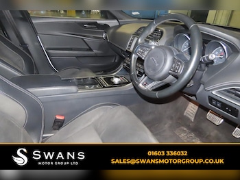 Used Jaguar XE 2015 for sale - 77774709: Photo