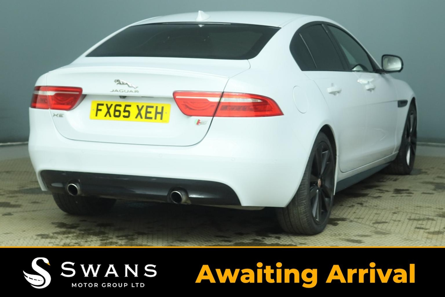Used Jaguar XE 2015 for sale - 77774709: Photo 4