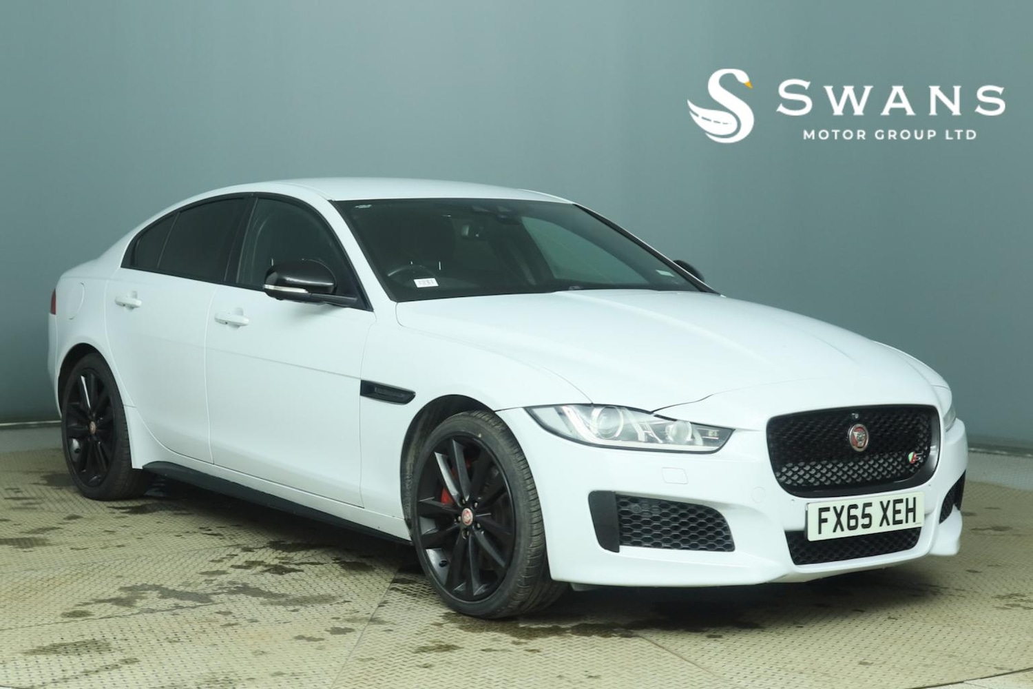 Used Jaguar XE 2015 for sale - 77774709: Photo 8